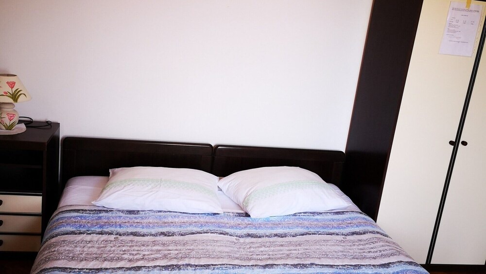 Photo of Bedroom in Cres
