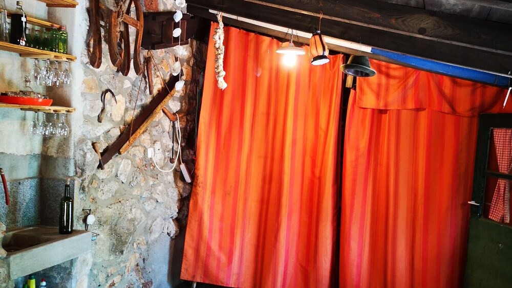 Photo of Bedroom in Cres