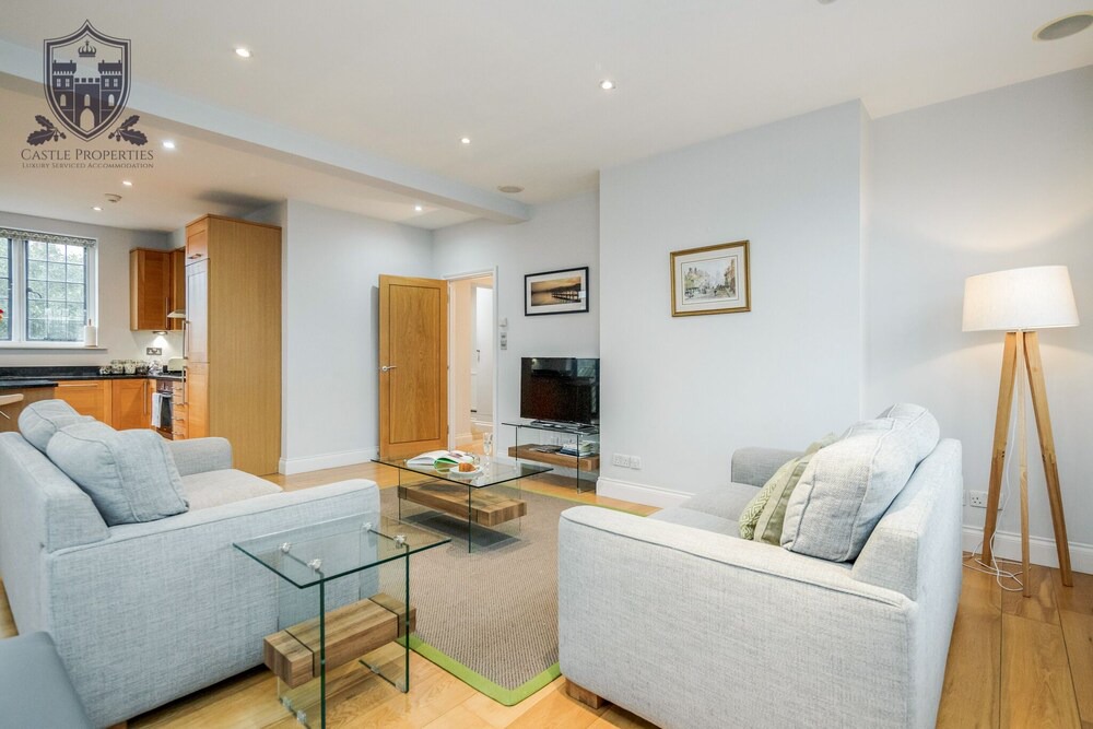 Photo of Livingroom in Eton