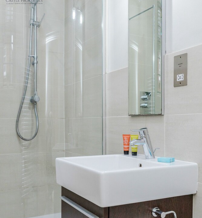 Photo of Bathroom in Eton