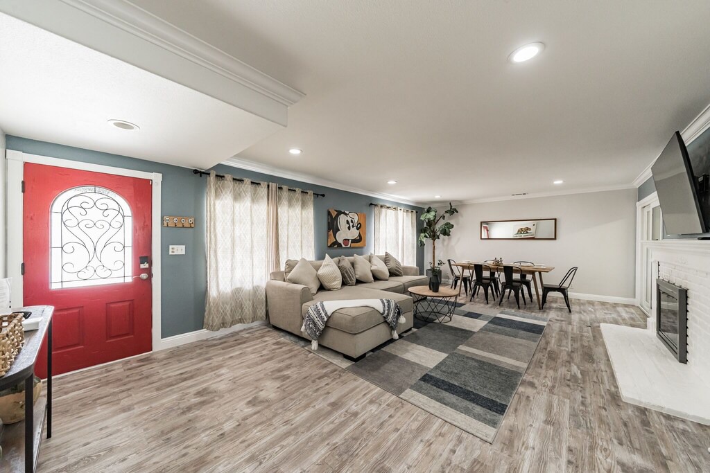 Photo of Livingroom in Anaheim Colony Historic District