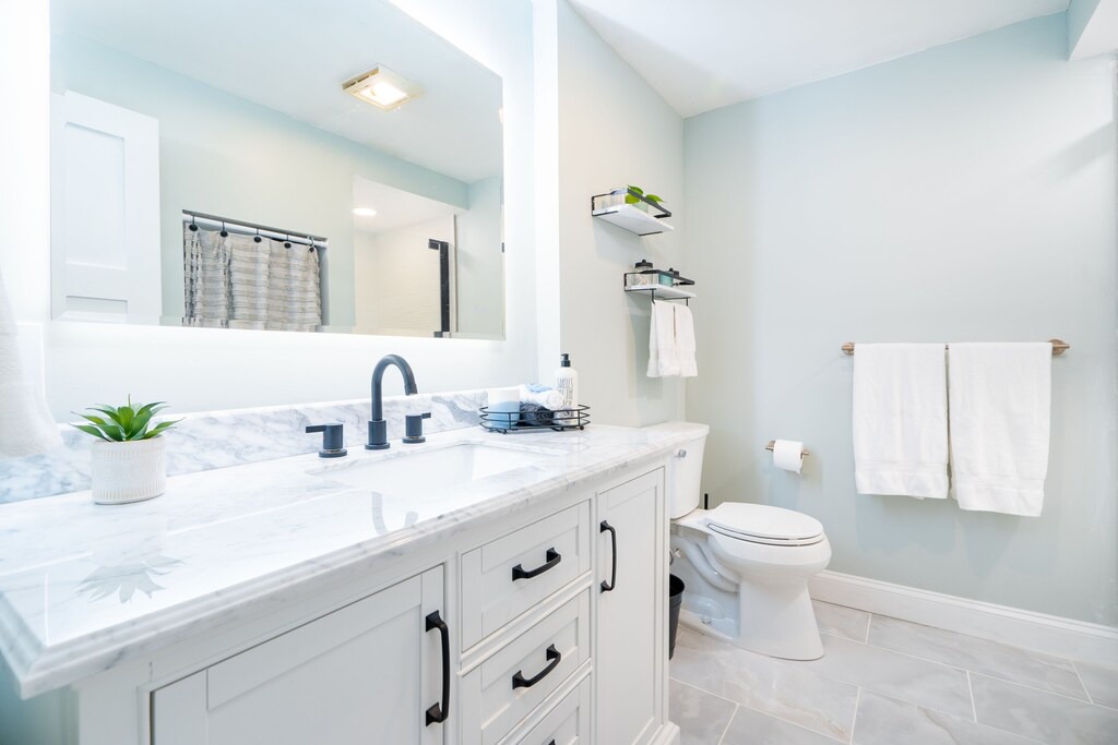 Photo of Bathroom in Lakeville