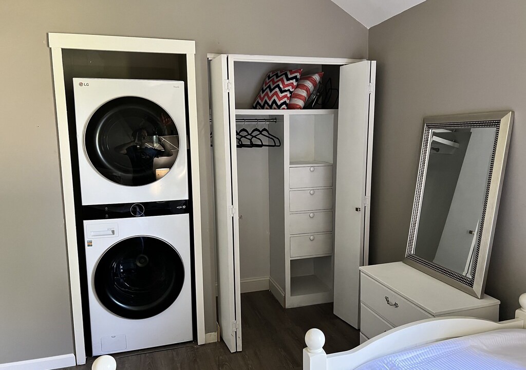 Photo of Bedroom in Lakeville