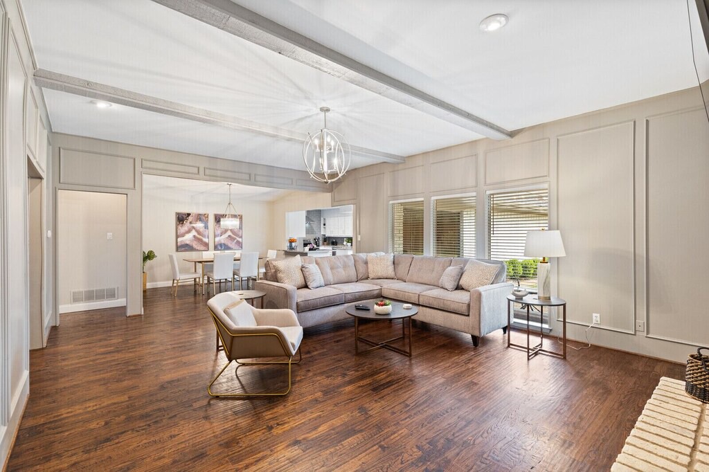 Photo of Livingroom in Cowley