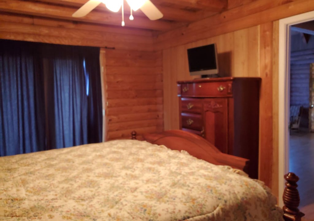 Photo of Bedroom in Scobey