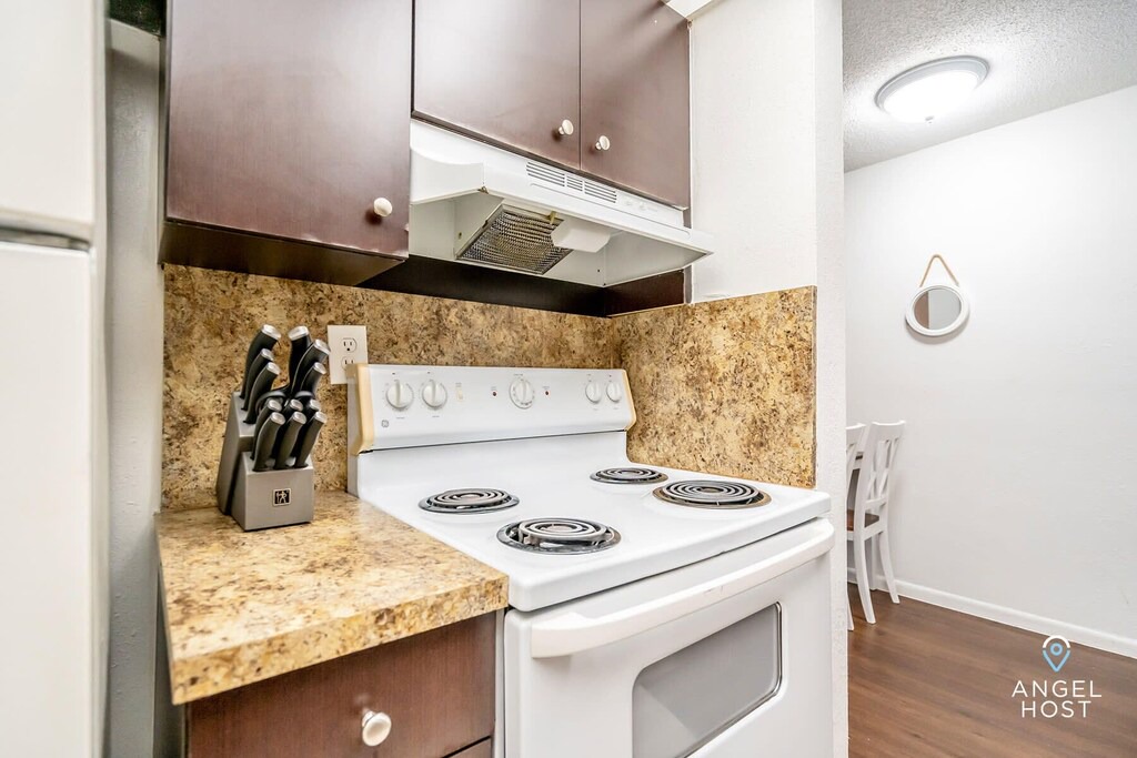 Photo of Kitchen in Oakland Park