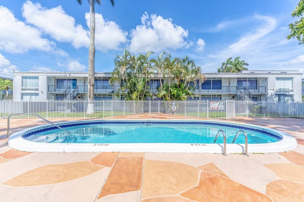 Photo of Outdoor in Oakland Park