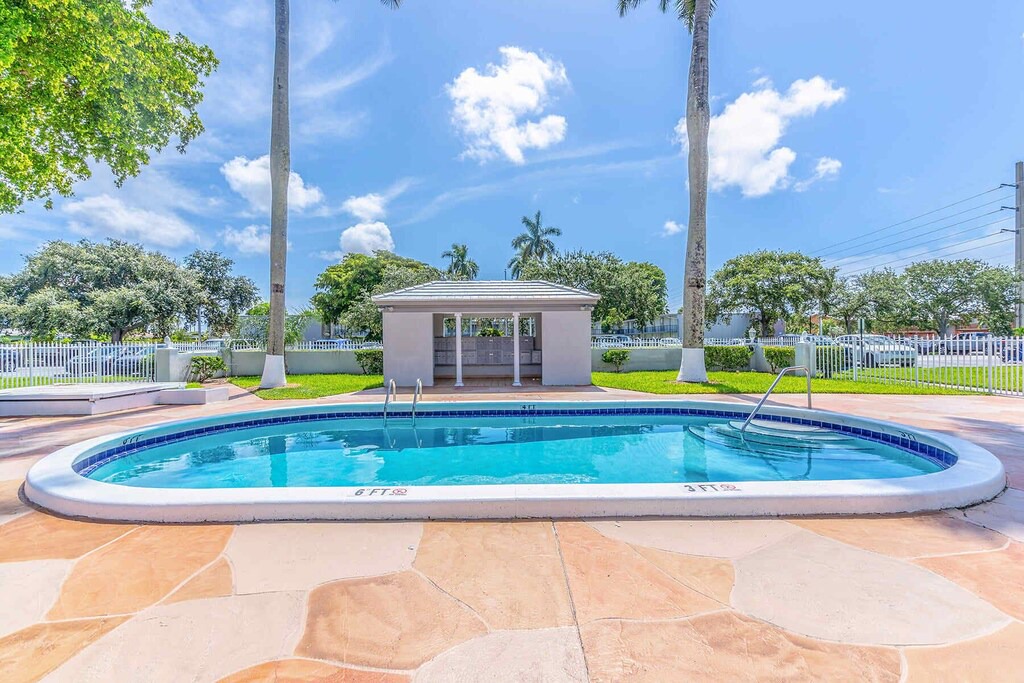 Photo of Outdoor in Oakland Park