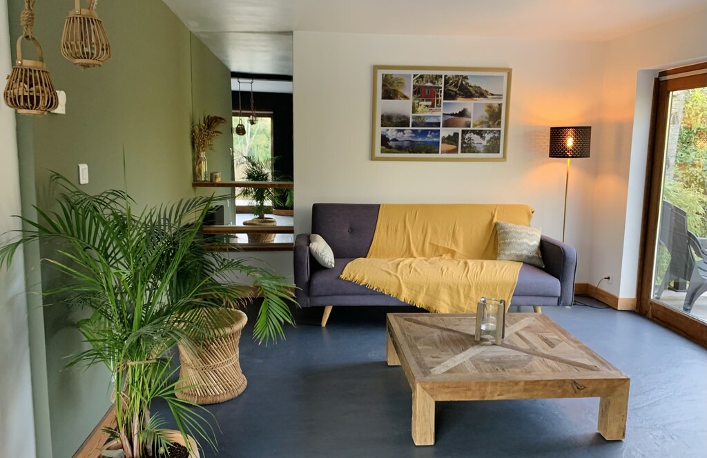 Photo of Livingroom in Saint-Quentin-en-Tourmont