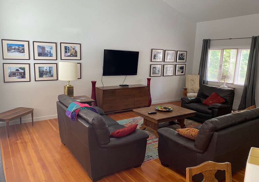 Photo of Livingroom in Fort Qu'Appelle