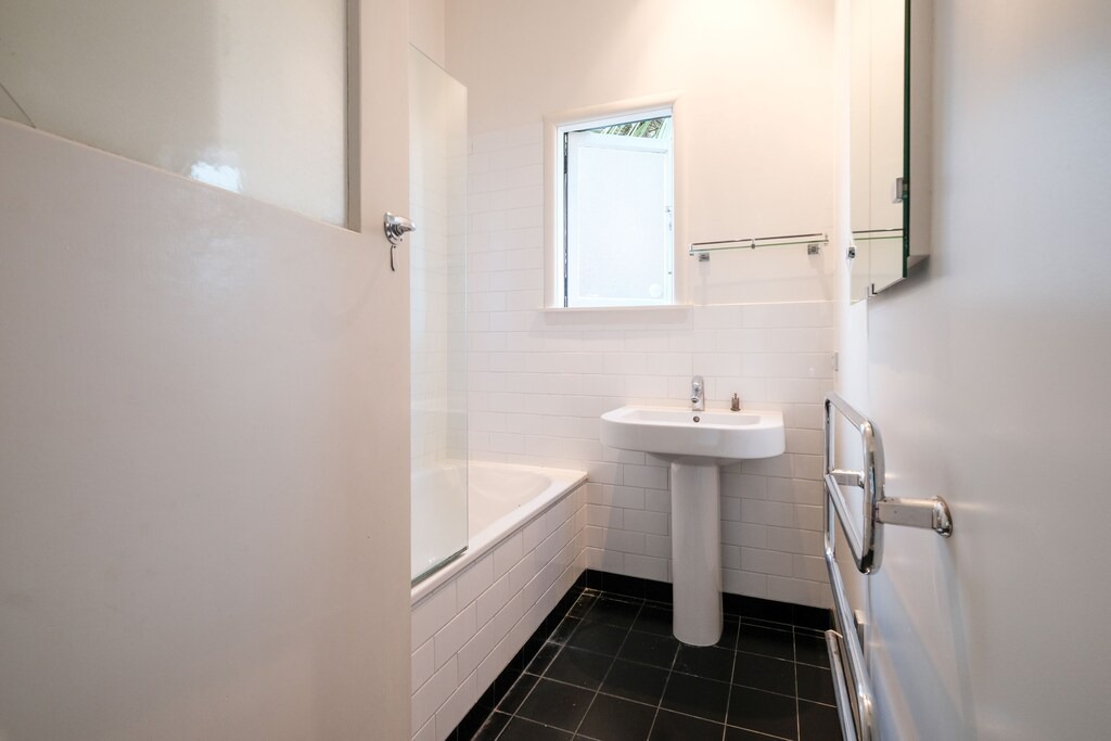 Photo of Bathroom in Greenlane
