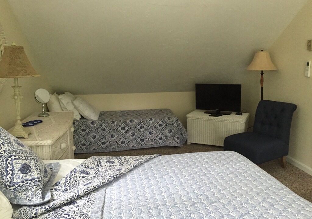 Photo of Others in Katama