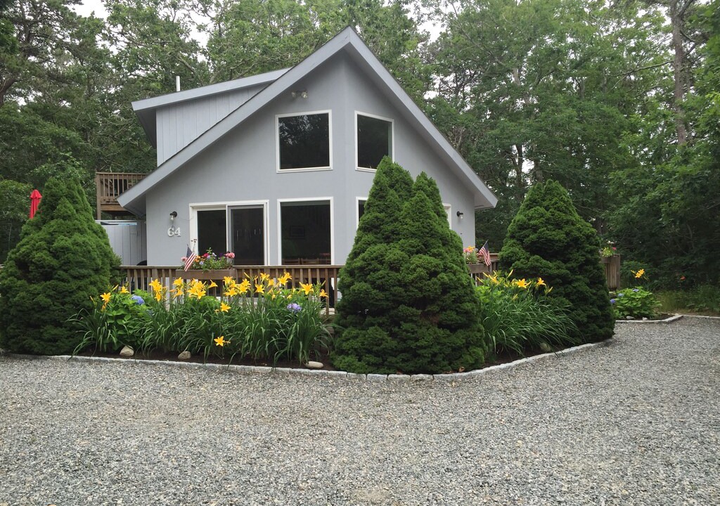 Photo of Buildings in Katama