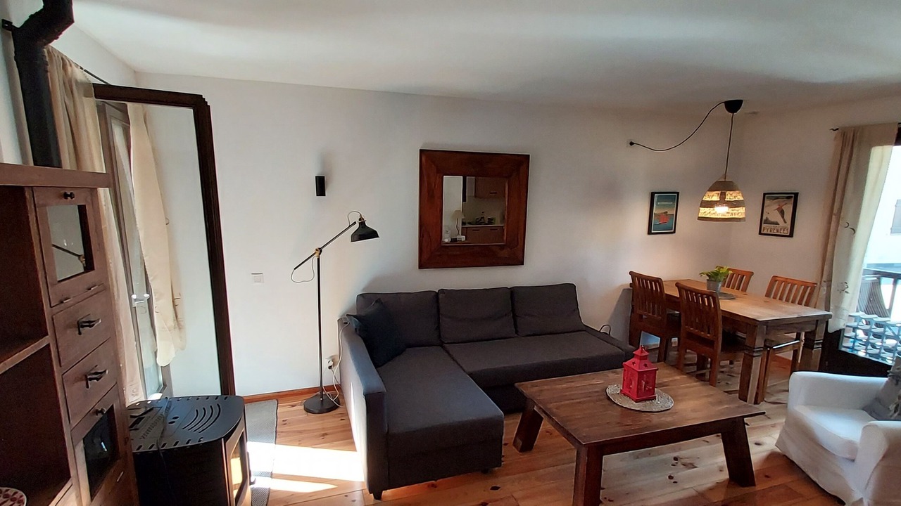 Photo of Livingroom in Err