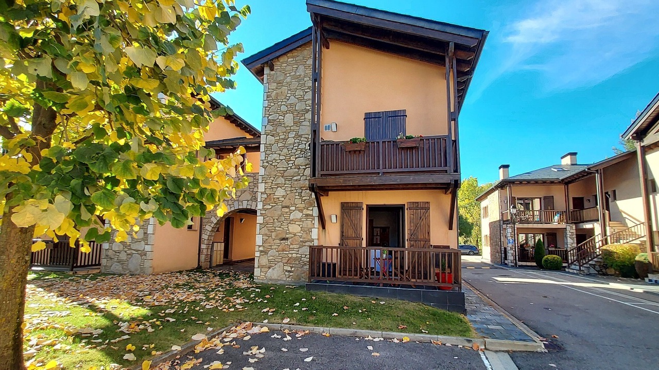 Photo of Outdoor in Err