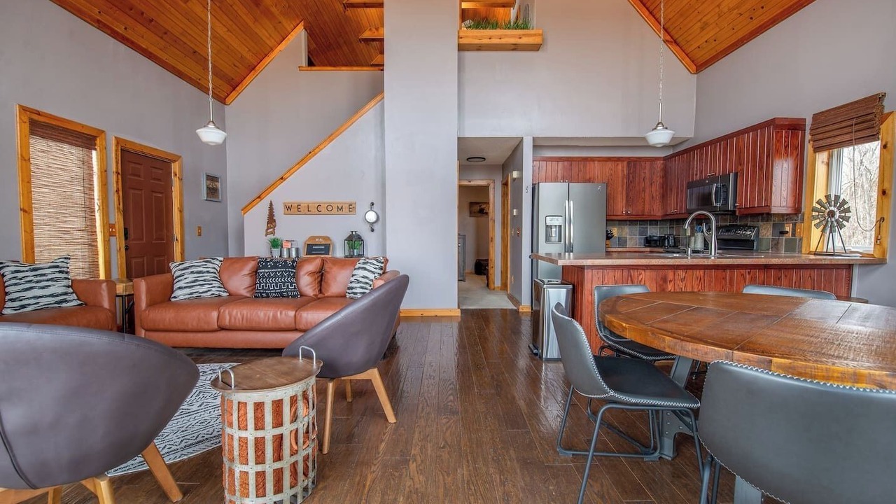 Photo of Others in Ozark