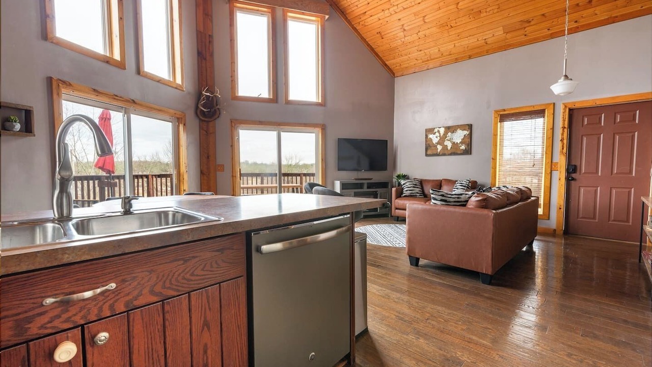 Photo of Livingroom in Ozark