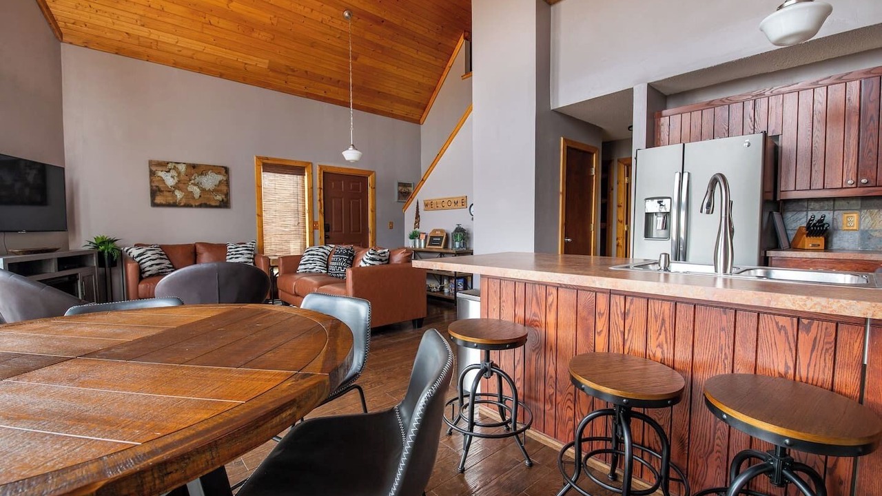 Photo of Others in Ozark