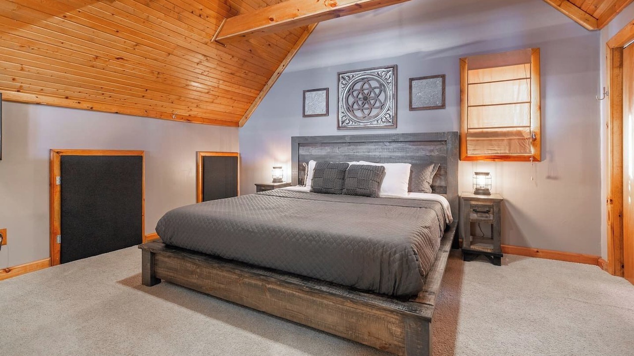 Photo of Bedroom in Ozark