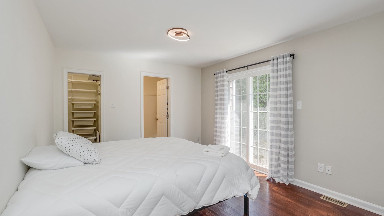 Photo of Bedroom in Northeast Virginia Beach