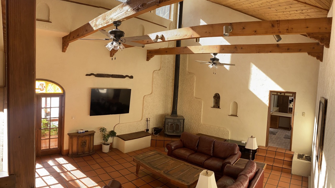 Photo of Livingroom in Cloudcroft