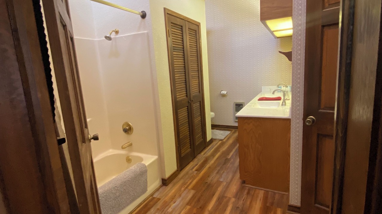 Photo of Bathroom in Cloudcroft