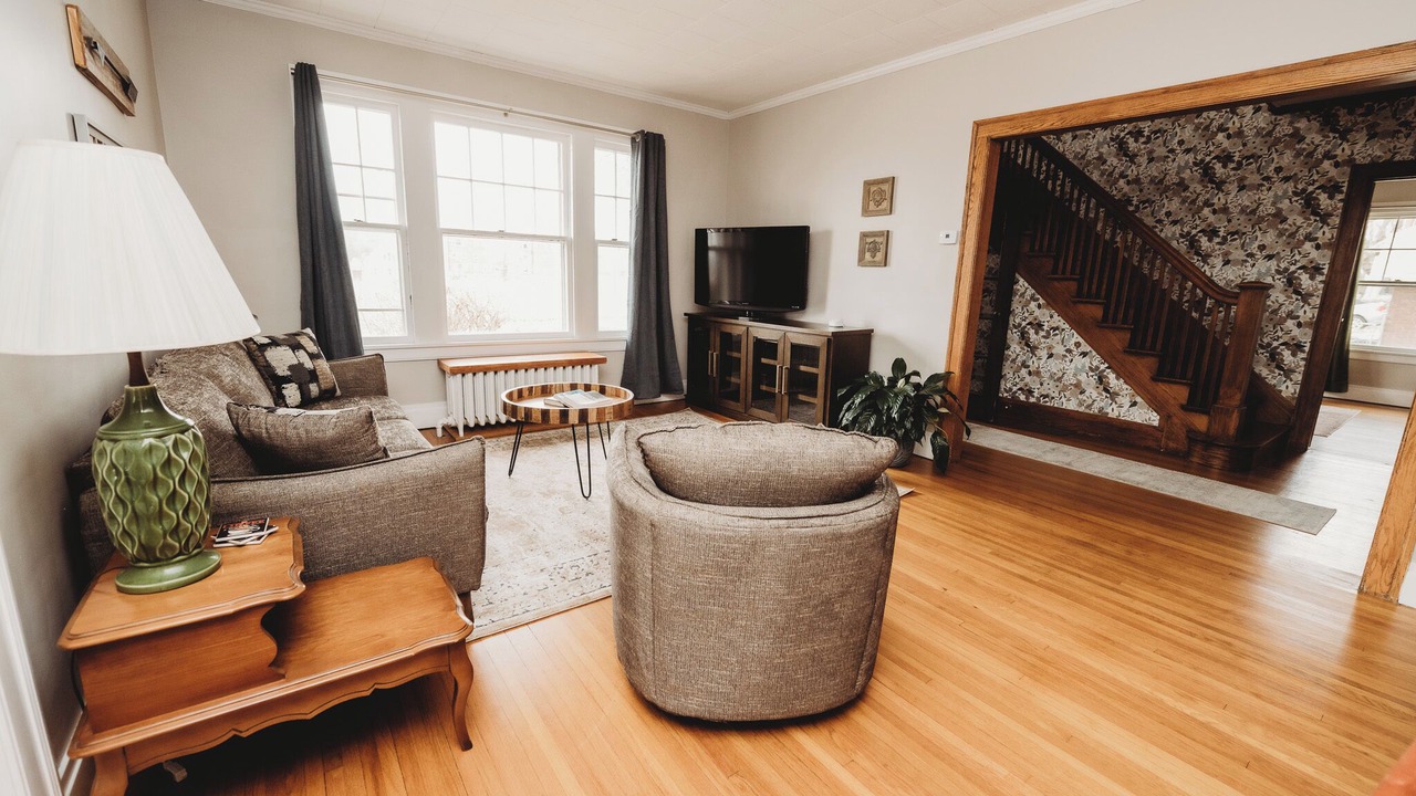 Photo of Livingroom in Burlington