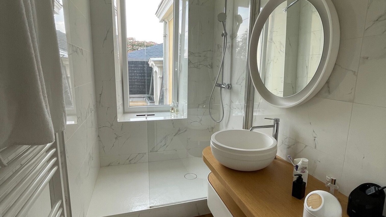 Photo of Bathroom in Flore