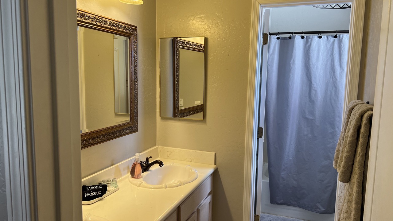 Photo of Bathroom in Red Mountain Ranch