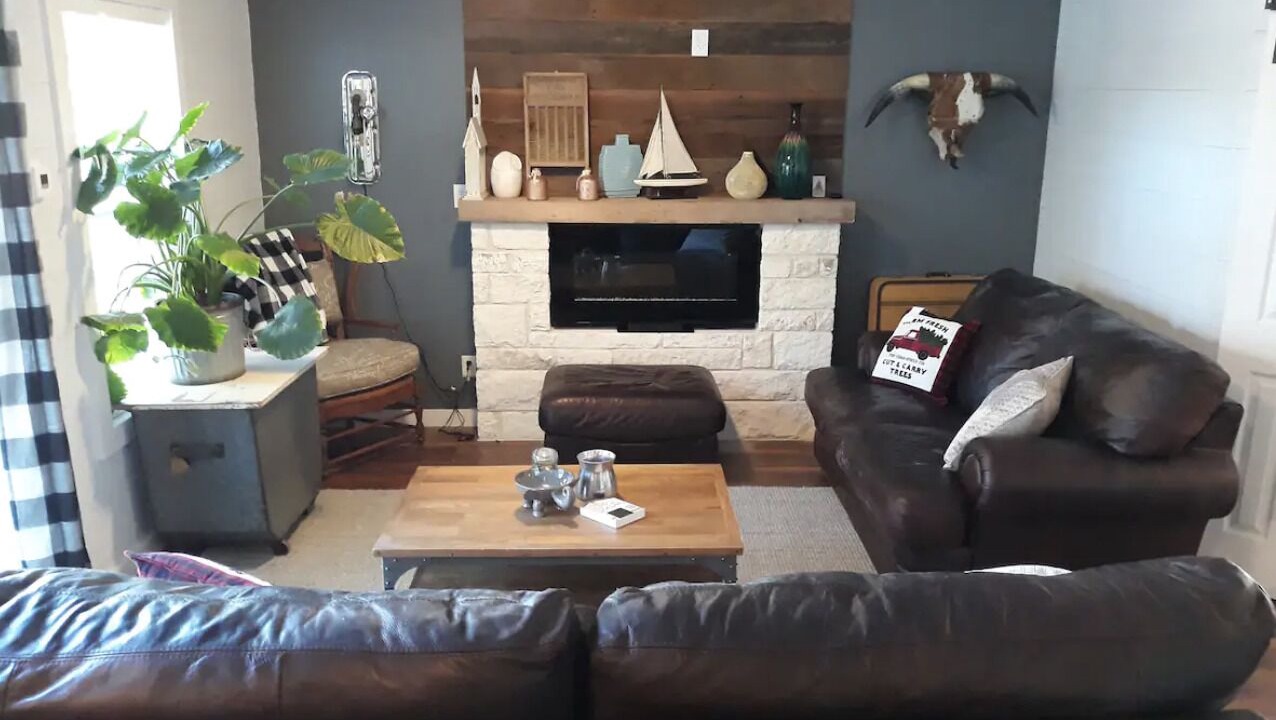 Photo of Livingroom in Austin