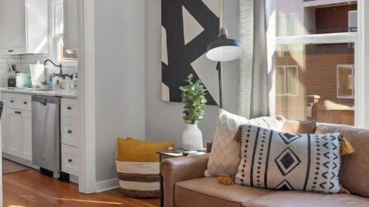 Photo of Livingroom in West Ridge