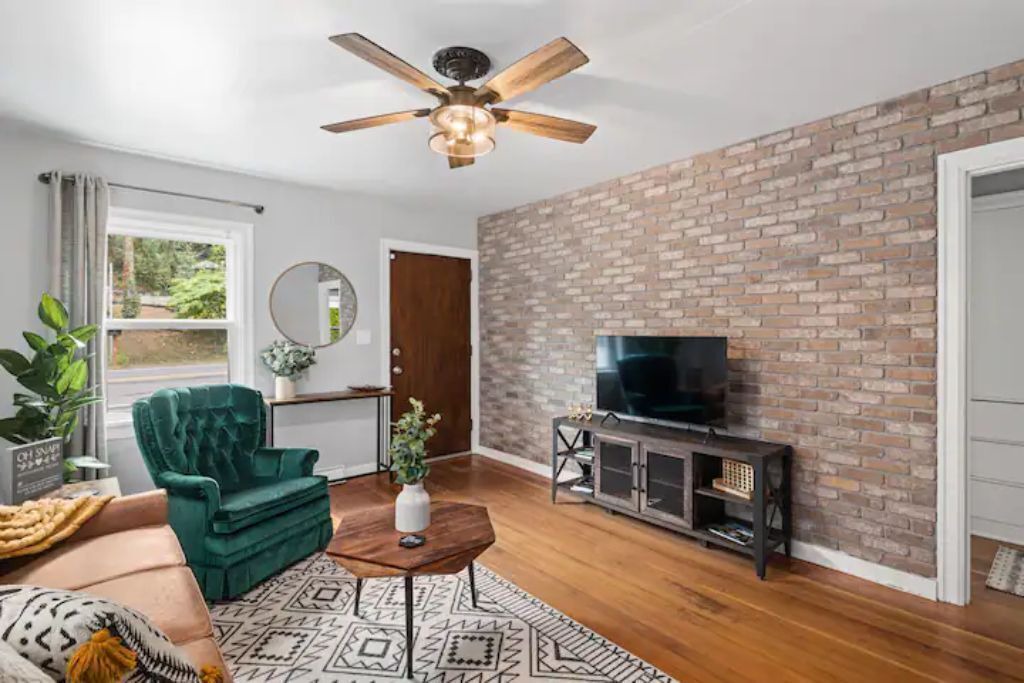 Photo of Livingroom in West Ridge