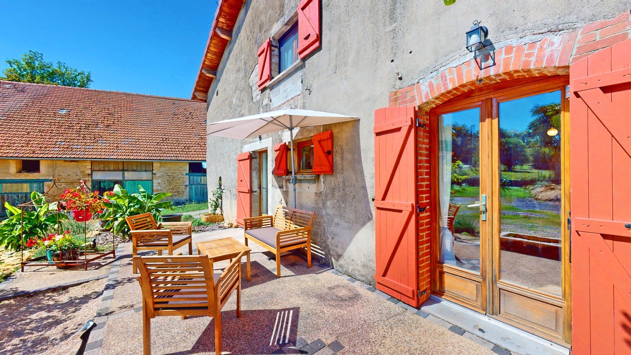 Photo of Outdoor in Voiteur