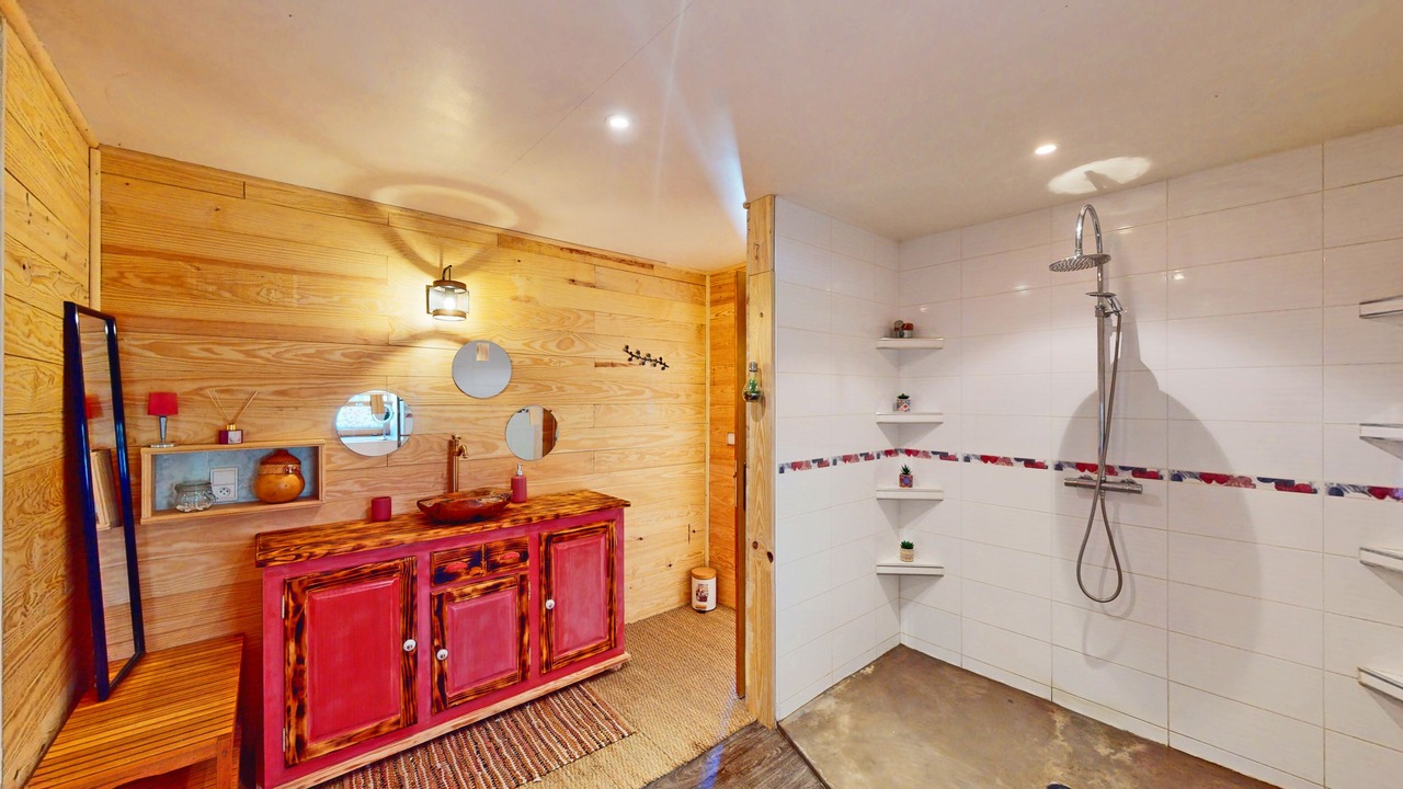 Photo of Bathroom in Voiteur