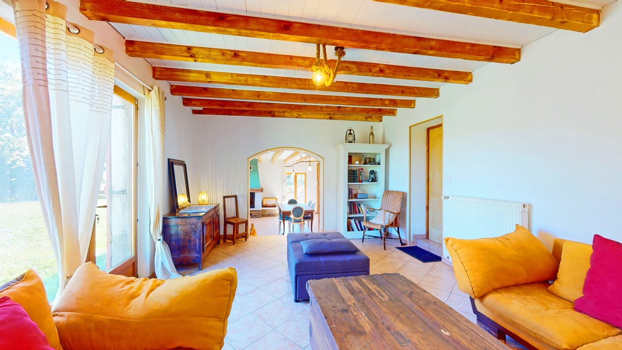 Photo of Livingroom in Voiteur