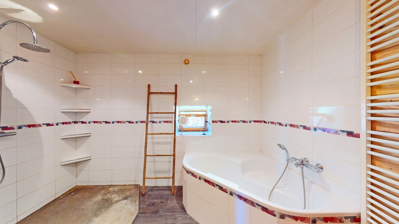 Photo of Bathroom in Voiteur