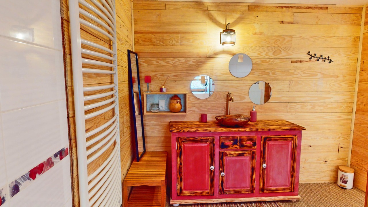 Photo of Bathroom in Voiteur