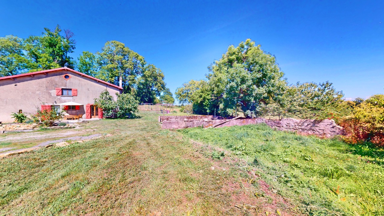 Photo of Outdoor in Voiteur