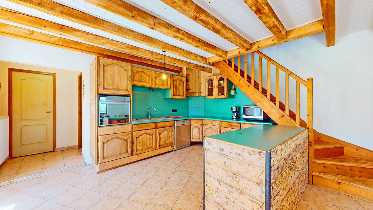 Photo of Others in Voiteur