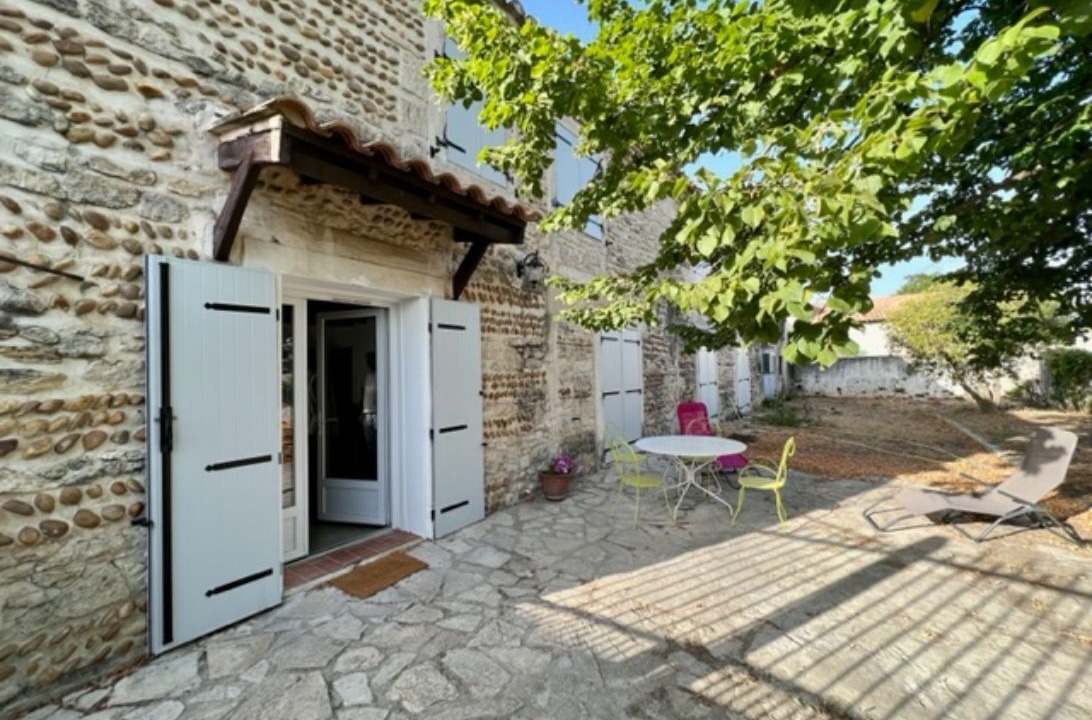 Photo of Outdoor in Bellegarde