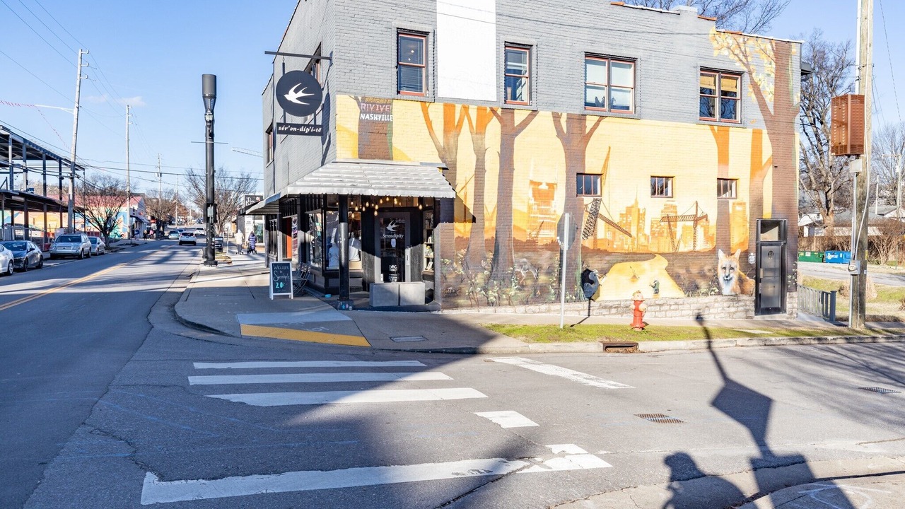 Photo of Others in 12 South