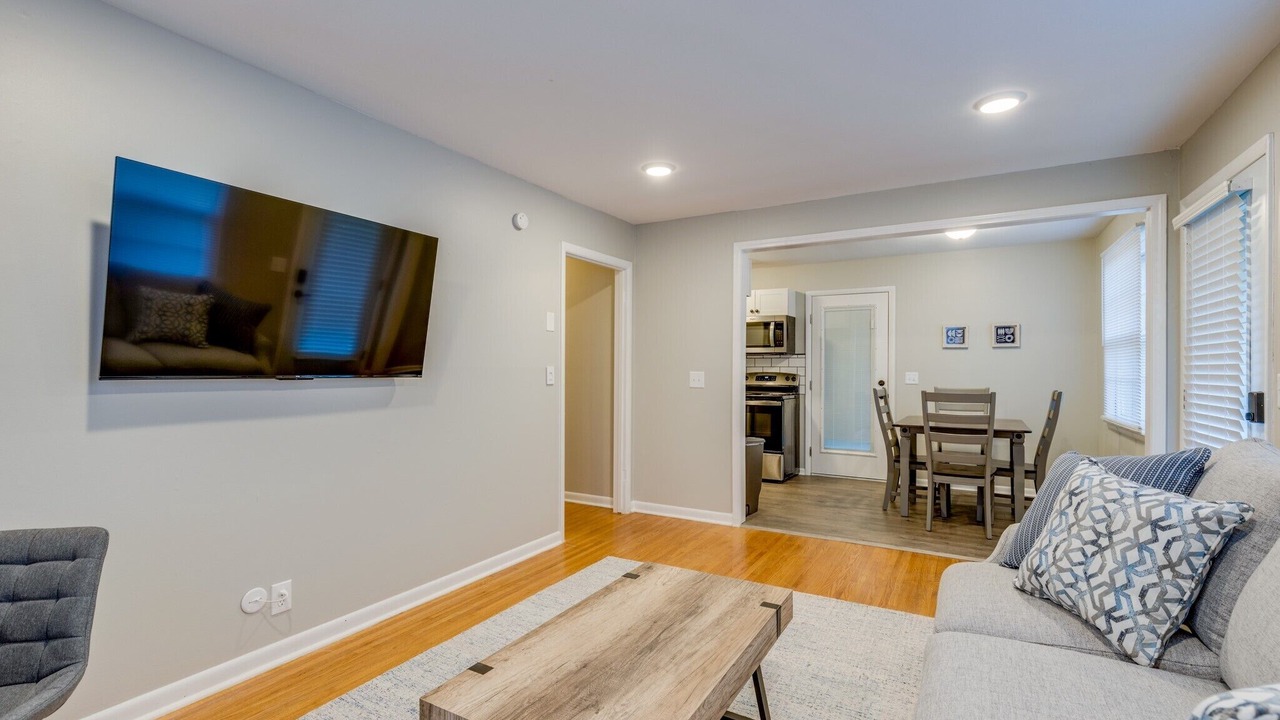 Photo of Bedroom in 12 South