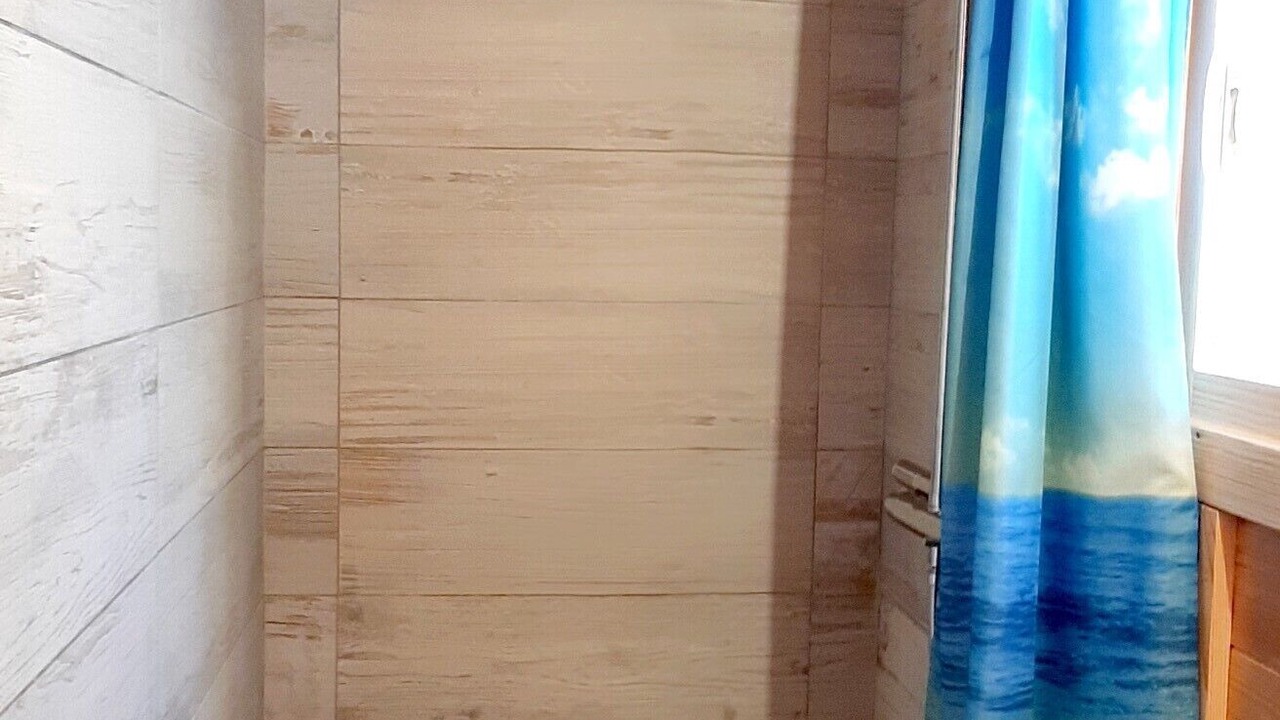Photo of Bathroom in Bluffy