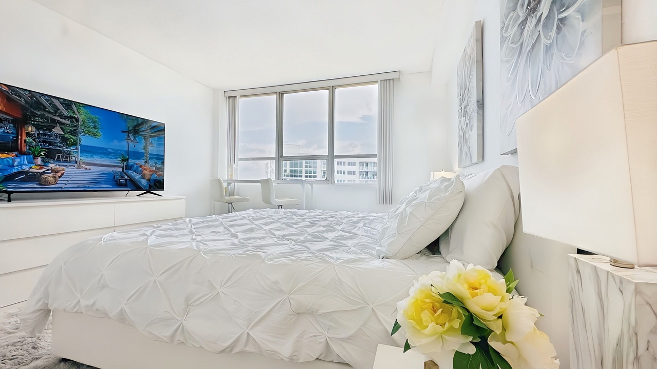 Photo of Bedroom in West Avenue