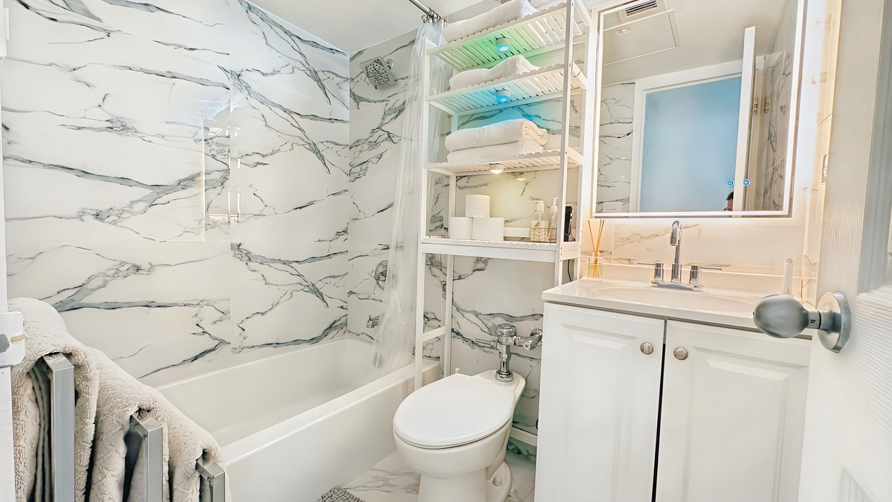 Photo of Bathroom in West Avenue