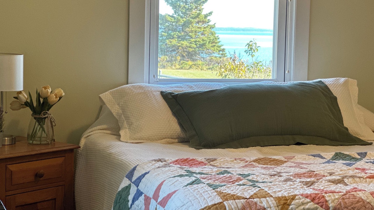Photo of Bedroom in Lamoine