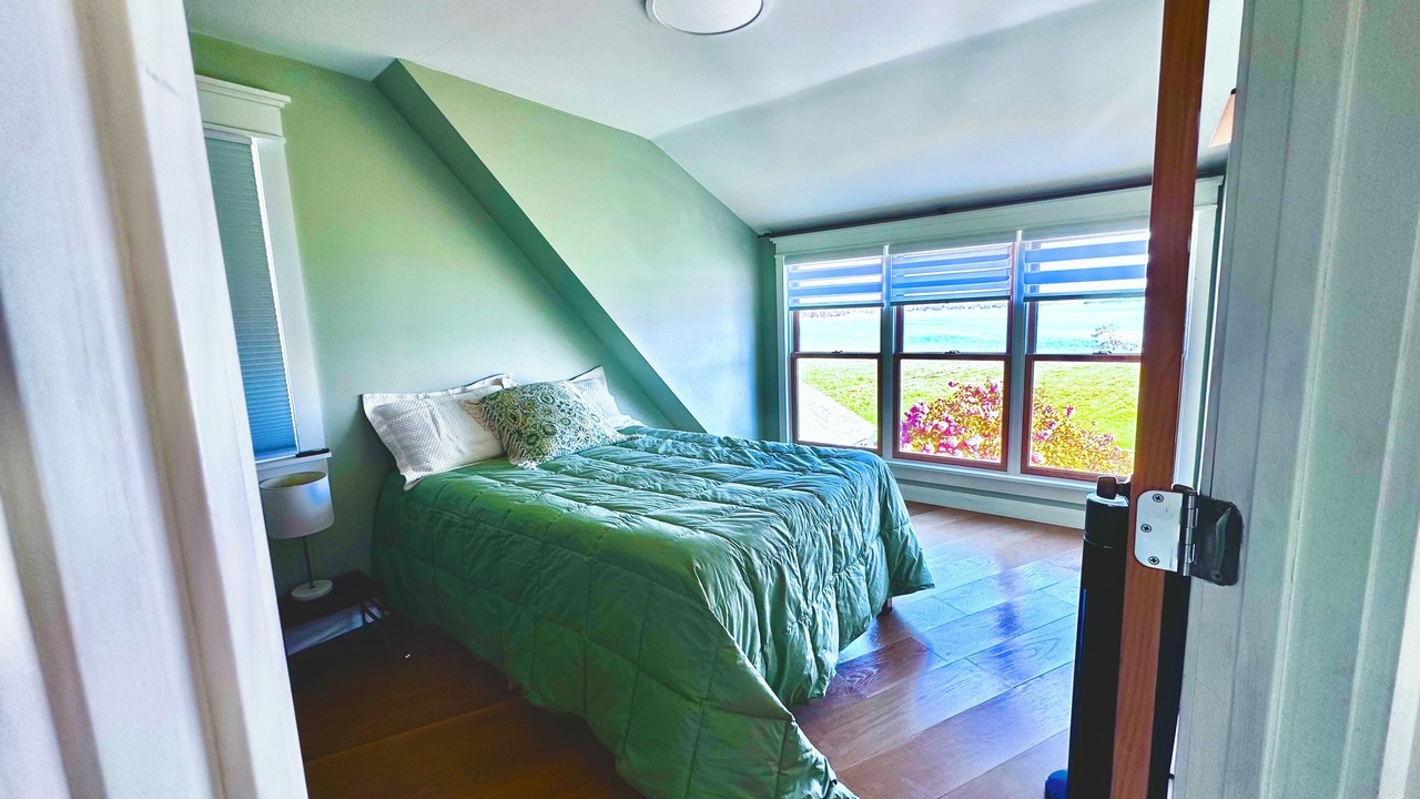 Photo of Bedroom in Lamoine