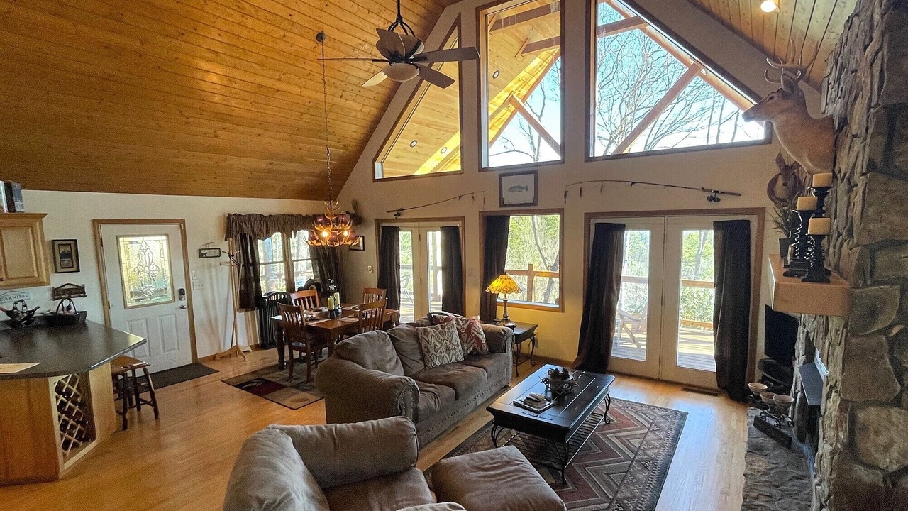 Photo of Livingroom in Murphy