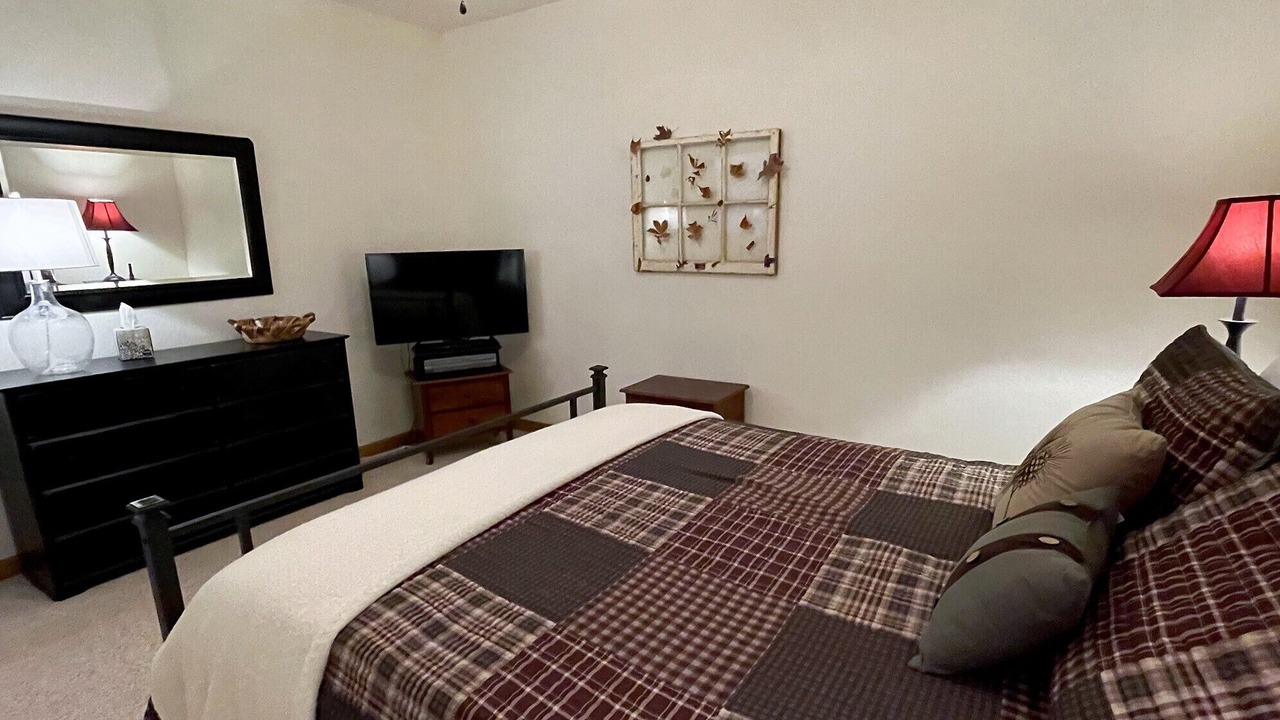 Photo of Bedroom in Murphy