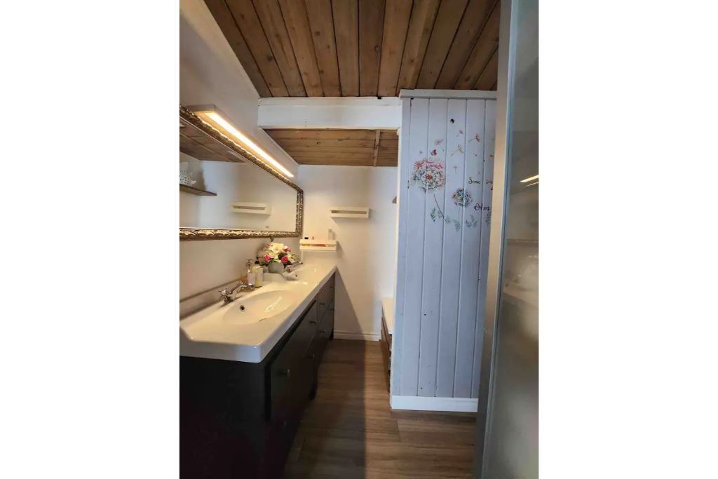 Photo of Bathroom in Barrie